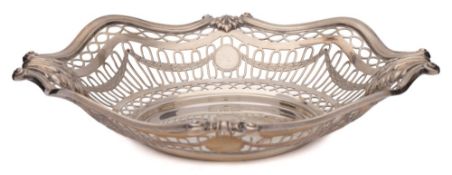 An Edward VII silver circular basket, maker Charles Clement Pilling, London,