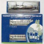 Tomix, a N gauge diesel locomotive and dummy car: in Etsumi-hoku Line livery,