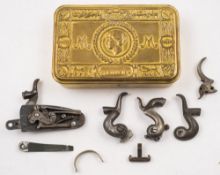 A WWI 1914 Queen Mary brass Christmas tin:,