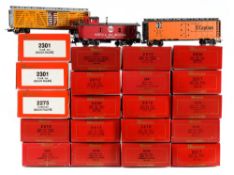 Rivarossi, twenty two assorted items of American 00/H0 rolling stock: various liveries, all boxed.