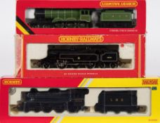 Hornby, OO/HO gauge: includes a 4-6-0 locomotive No 8059 with six wheel tender in LNER green livery,