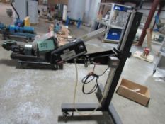 Minnesota Automation Pneumatic Versapply robotic vacuum pick and place robotic assembly arm on