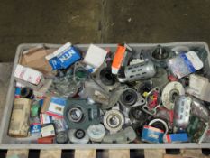 One lot Pillow Blocks and misc. components -- (LOCATED IN IOWA, RIGGING INCLUDED IN SALE PRICE) --