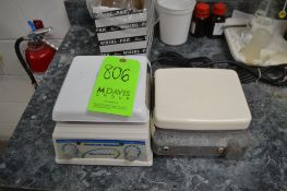 Stirring Hot Plates, (1) Benchmark, and (1) Corning