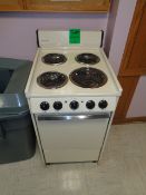 Lot with GE 4 Burner Stove with Oven and Frigidaire Refrigerator/Freezer