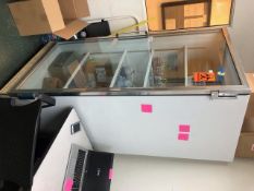 VWR Glass-Door Sample Cooler, Self-Contained