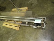 Roller Longitudinal conveyor - was used to feed glass jars for packaging -- (RIGGING INCLUDED WITH