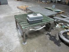 Stainless Steel work platform. Removal and loading free. Optional prep for shipping $45.00.