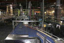 Simplimatic Pressureless Combiner Vacuum Conveyor, S/S Frame, Down Bottle Pan, S/N: M3048, Dims: