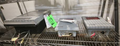 (2) Anderson Digital Controllers Differential Pressure Indicator Model: GB107OG097111 S/N: 0400565