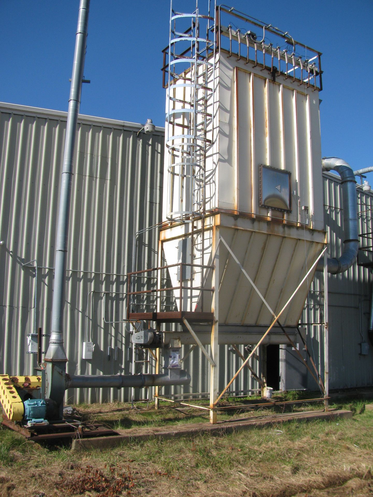 Dust Collector 11'3" L-R, 7'6" F-B, 20' Overall - Image 2 of 12