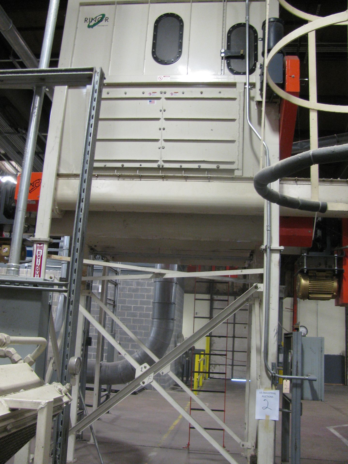 RING-R Mulch Surge Bin Hopper and access Platform with Auger - Image 6 of 10