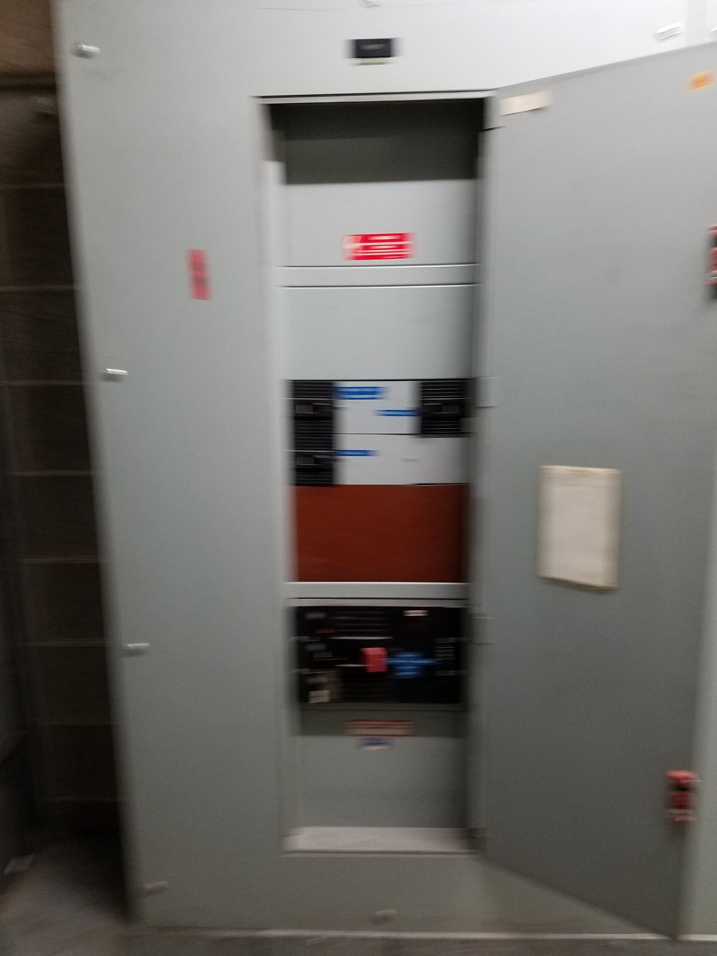 Motor Control Room - Image 11 of 40