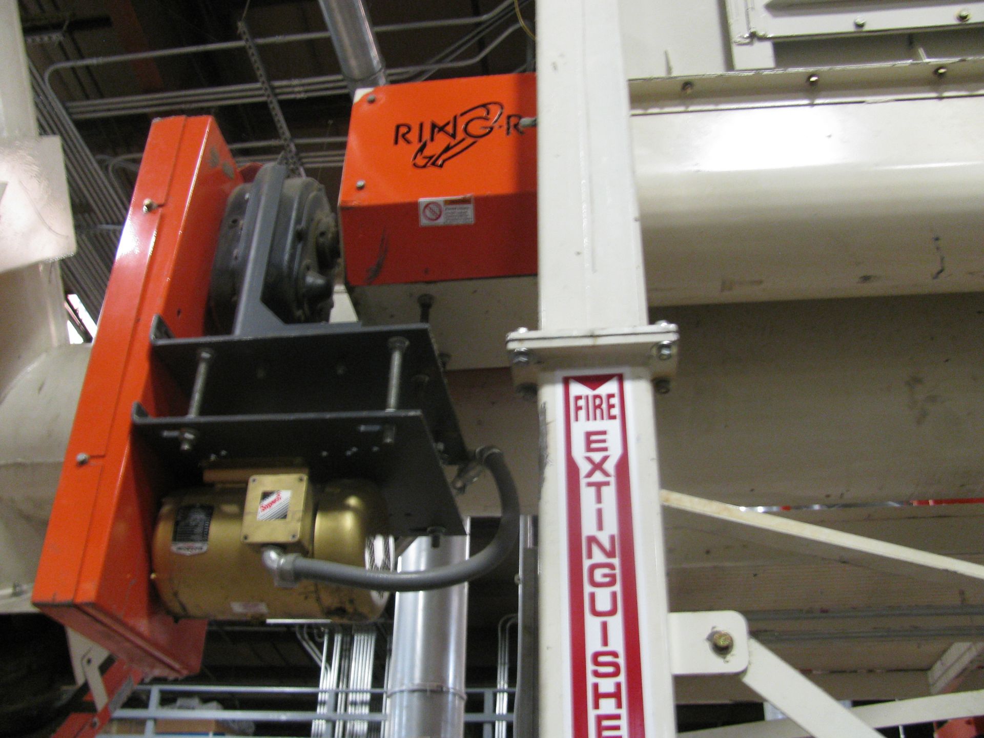 RING-R Mulch Surge Bin Hopper and access Platform with Auger - Image 3 of 10