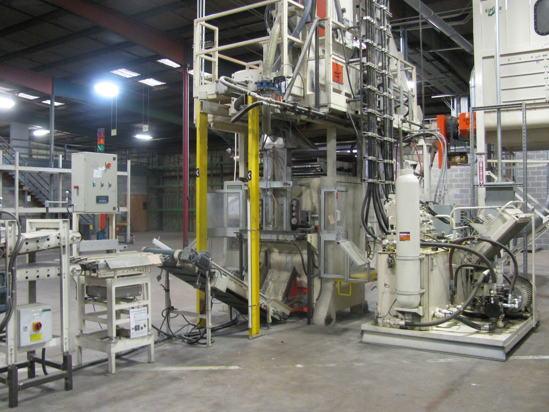 Model F1200 Sincro ESSEGI Form Fill & Bagging Machine New 2006, S/N 26-2006 - Image 23 of 42