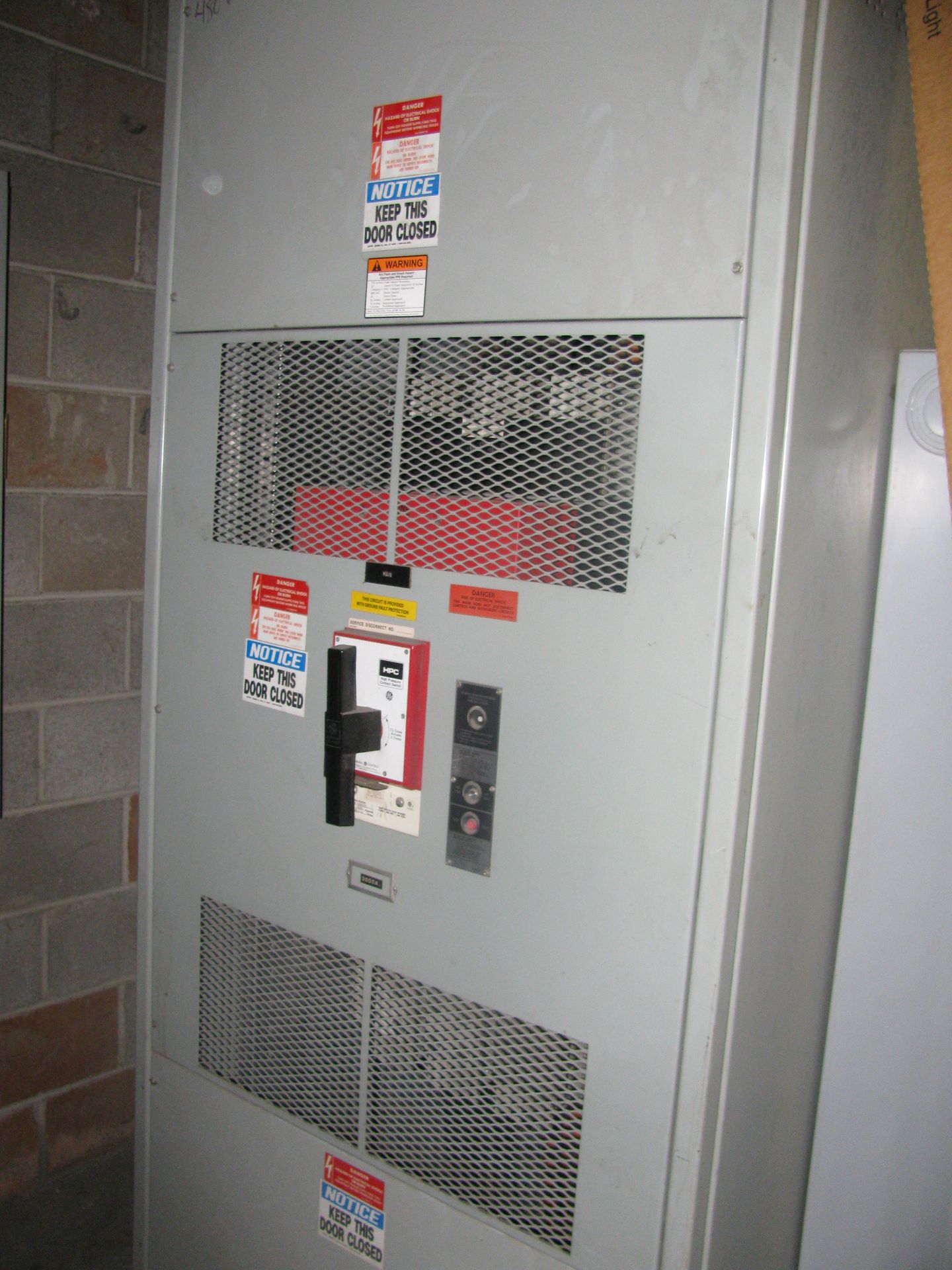 Motor Control Room - Image 32 of 40