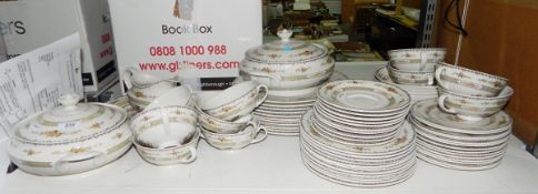 Royal Doulton 'Hamilton' pattern part dinner service