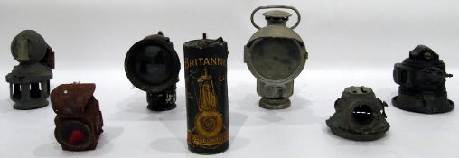 Various early lamps and 