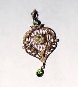 Edwardian 15ct gold, peridot and seedpearl pendant/brooch,