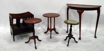 Mahogany four-division canterbury,