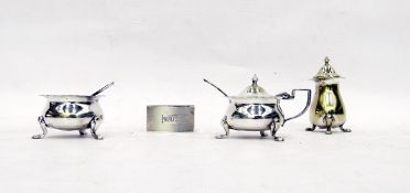 20th century silver napkin ring, engine-turned decoration with initials 'LCH',