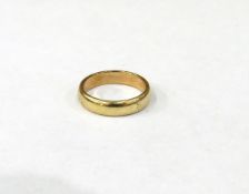 9ct gold wedding band,