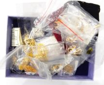 Assorted costume jewellery to include chain necklaces, beaded necklaces,