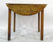Circular pine fall flap kitchen table