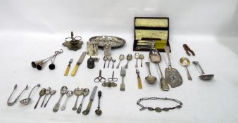 Boxed set of tea knives, assorted spoons, a fish slice, candle snuffers, salts, a lidded mustard pot