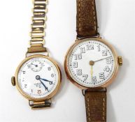 Record gold-coloured wristwatch on expanding strap