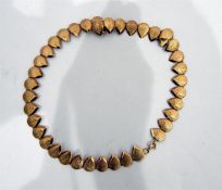 9ct gold leaf-shaped necklace in Mainline box, 14.2g approx
