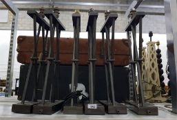 Six matching modern table lamps (6)