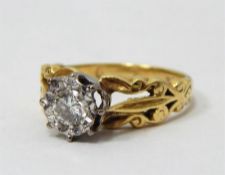 18ct gold solitaire diamond ring, the diamond in w