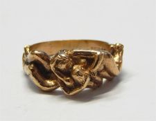 9ct gold ring 'The Lovers' (possibly Stuart Devlin) in Hooper Bolton box, 9.3g