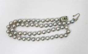 Grey pearl necklace, single-strand, uniform size 4