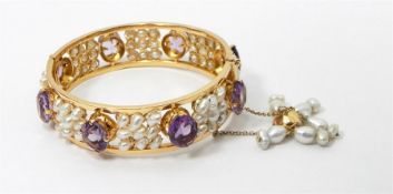Gold-coloured bracelet set freshwater pearls and f