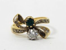 Gold, diamond and emerald bow-pattern dress ring s