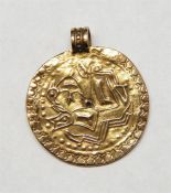 9ct gold Celtic-style circular pendant, maker's ma