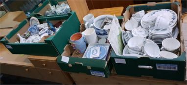 Quantity of Royal Em by Saji Huntington tea service, a Royal Doulton burgundy tea service,