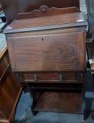 Early 20th century oak student's bureau with fall-
