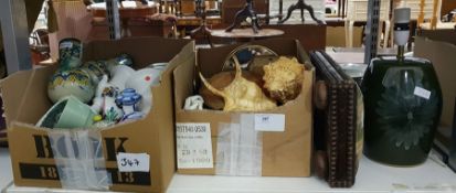 Various hand-painted Spanish and Italian pottery i