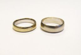 9ct white gold wedding ring, approx. 3g, and a white metal wedding band (2)