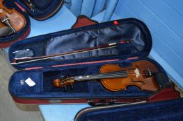 *Quarter Size Training Violin with Bow in Carry Ca