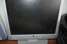*V7 PC Monitor
