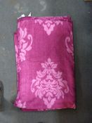 Meradiso Pink Throw
