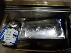 *Box of Stainless Steel Lid and Serving Trays