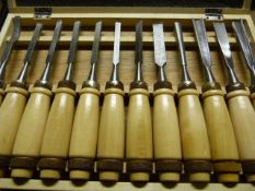 Senator 12 Piece Wood Carving Set