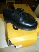 *Pair of Black Leather Working Shoes Size:7