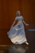 Royal Doulton Figurine - Sentiments Friendship HN3