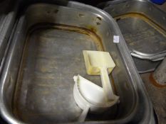 *Five Aluminium Trays